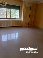  11 شقة مميزة للبيع في عبدون الشمالي  - قرب السفارة الهولندية طابق ثاني 220م بسعر مغري
