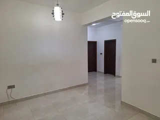  8 Villa for rent in Bawshar, 5 bedrooms, for 500 riyals