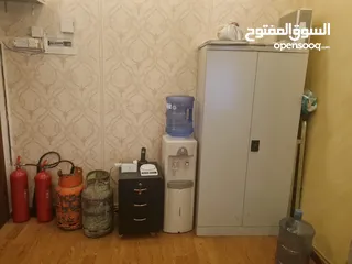  7 أثاث مكتبي مستعمل للبيع