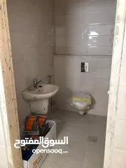  12 مكاتب تجارية فاخرة للايجار
