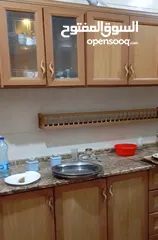  5 غرفة مطبخ المنيوم وخشب زان اصلي لون مميز وخزائن وأبواب المنيوم وخشب زان للبيع في نابلس