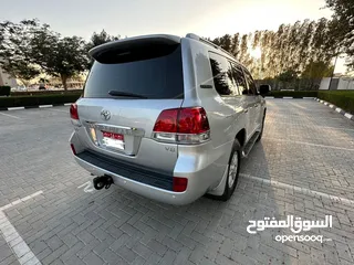  2 ثمانية سلندر Land Cruiser 2011 gxr v8