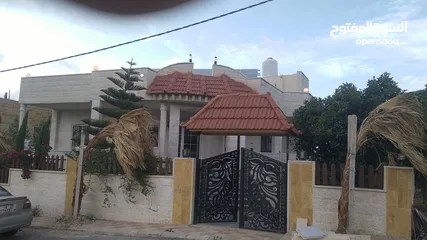  2 بيت مستقل للبيع مكون من طابقين