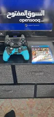  2 Playstation 4 مستعمل للبيع