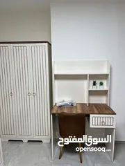  5 استوديوهات فاخرة مفروش للايجار في الارسال قرب عماره السفينه ومفروشات الرونق ومستشفى اتش كلينك