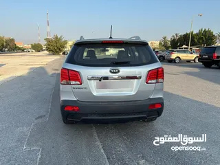  1 Kia Sorento AWD V6