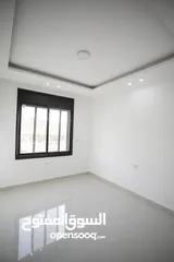  20 شقه فاخره 122م مع حديقه 115 متر و مدخل مستقل للبيع في ابو علندا من المالك كاش او اقساط
