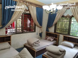  8 بيت مستقل على المطل (طابق واحد) مفروش/ للايجار يومي واسبوعي على الشارع مباشرة بمنطقة هادئة وراقية
