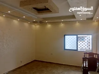  17 شقتين للبيع في حي نزال