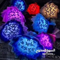  5 باقه فراشات 30 فراشه بتضوي وعليها العباره يلي بتناسبك