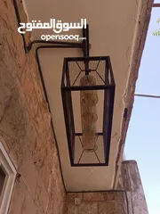  17 ثريات ومعلقات جديده استعمل بكم شهر للبيع بداعي السفر والرحيل