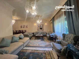  4 شقة أرضية مميزة مع حديقة وكراج مستقل للبيع بداعي السفر