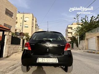  4 Toyota Yaris 2010