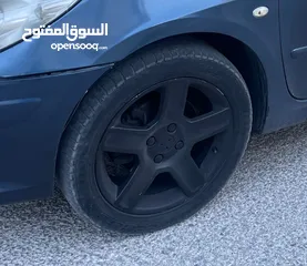  1 جنط بيجو 17 بدل ع جنط اصغر حجم او حديد