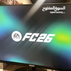  8 بلاستيشن فور سليم مهكر مع افخم 18 لعبة خرافية و ايدتين أصليات و كامل الكوابل بسعر 950 شيكل فقط