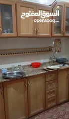  6 مطبخ للبيع المنيوم وخشب زان اصلي لون مميز وخزائن وأبواب المنيوم وخشب زان اصلي