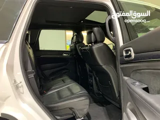  6 Jeep Grand Cherokee S (57,000 Kms)