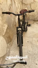  2 بسكليت كبير  للبيع