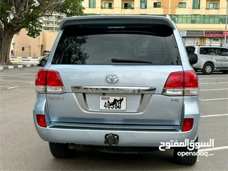  5 Toyota land cruiser V6 full option with sunroof