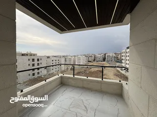  17 روف مع شقة دوبليكس للبيع في خلدا مساحة الشقة 200م والروف 120م وترس 50م (مشروع 110)