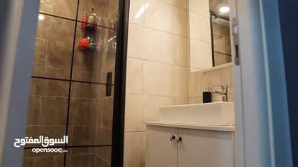  18 شقة فاخرة جداً مطلة على البحر والبحيرة في اسطنبول