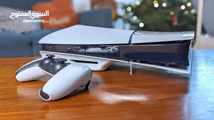  1 Ps5 في حالة الوكالة استعمال شهر واحد مع ايدين ثنتين حجم 1تيرا بايت