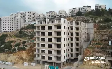  3 شقه 155 متر مربع - 3 غرف -عماره جديده - في ضاحيه الريحان