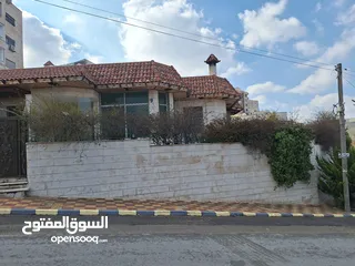  1 فيلا مميزة مطله على مرتفعات جرش والسلط  للبيع