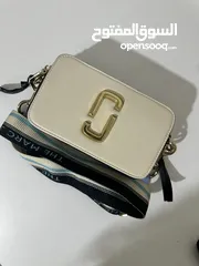  6 شنتة مارك جاكوب ماستر كوبي مختمة كامل لون بيج مع أزرق فاتح وأسود Marc jacobs bags high master copy