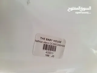  8 حوض استحمام للبيبي مع طاولة الحفاض - Baby Changing Table + Bathtub - LIKE NEW