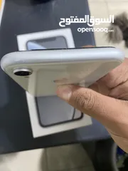  6 iPhone Xr white colour
