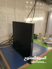  1 بليستيشن فور مع يد اصليه وحساب عليه انجارتد 1+2+3