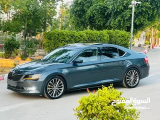  6 سوبير 4*4 لورين كلمنت للبيع بسعر مناسب