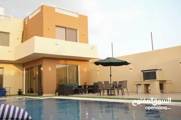  17 شاليه بمواصفات فاخره في البحر الميت للبيع