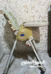  3 كرسي طعام للأطفال بسعر 25 دينار