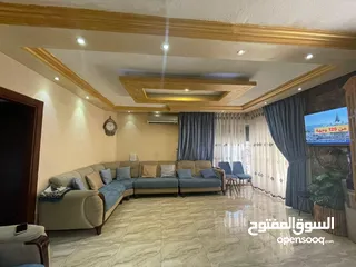  6 شقة مميزة للبيع في تلاع العلي 240 متر داخلي 160 متر خارجي