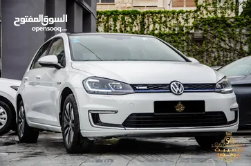  2 Volkswagen E-golf 2019  •السيارة بحالة ممتازة جدا
