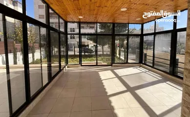  3 شقة  فارغة مميزة للأيجار في  عمان _صويفية منطقة هادئة ومخدومة ومميزة جدا.