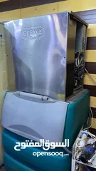  1 ماكنة ثلج ايطالي مكعبات  مستعمل