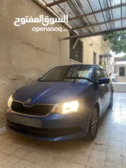  5 سكودا فابيا اتوماتيك بحالة الشركة