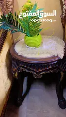  5 للبيع طقم كنب وطاوله سفره خشب لاتيه