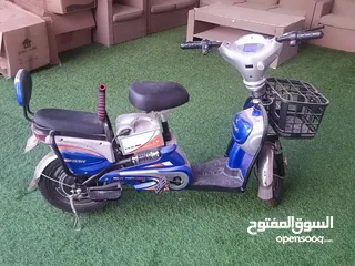  7 دراجة كهربائية للبيع (جديدة)