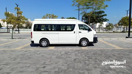  8 Toyota Hiace Passenger