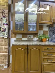  6 كنب ومطبخ للبيع مع برادي