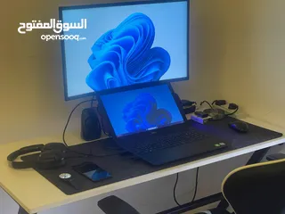  3 مكتب جيمنج مزود ب اضاءة RGB ملونه مع ريموت تحكم  شامل التوصيل فقط