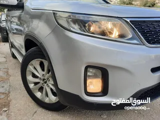  2 كيا سورينتو 2012