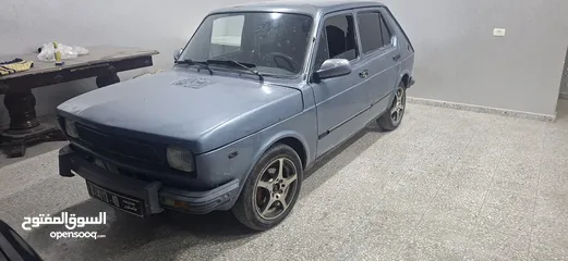  5 فيات 127موديل 1980غيار عادي ماتور 900قانوني عليها ترخيص سنة