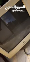  1 شاشة كمبيوتر LG