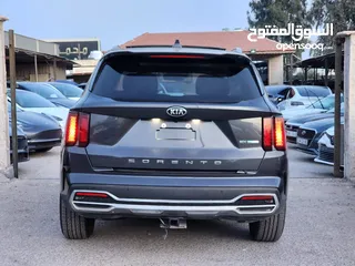 5 KIA SORENTO EX 2021