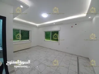  9 شقة فارغة للايجار في اجمل مواقع دابوق 2 نوم طابق اول من فيلا مع اطلالة مميزة